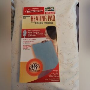 NWT And In Original Box Sunbeam Heating Pad with UltraHeat Technology -
